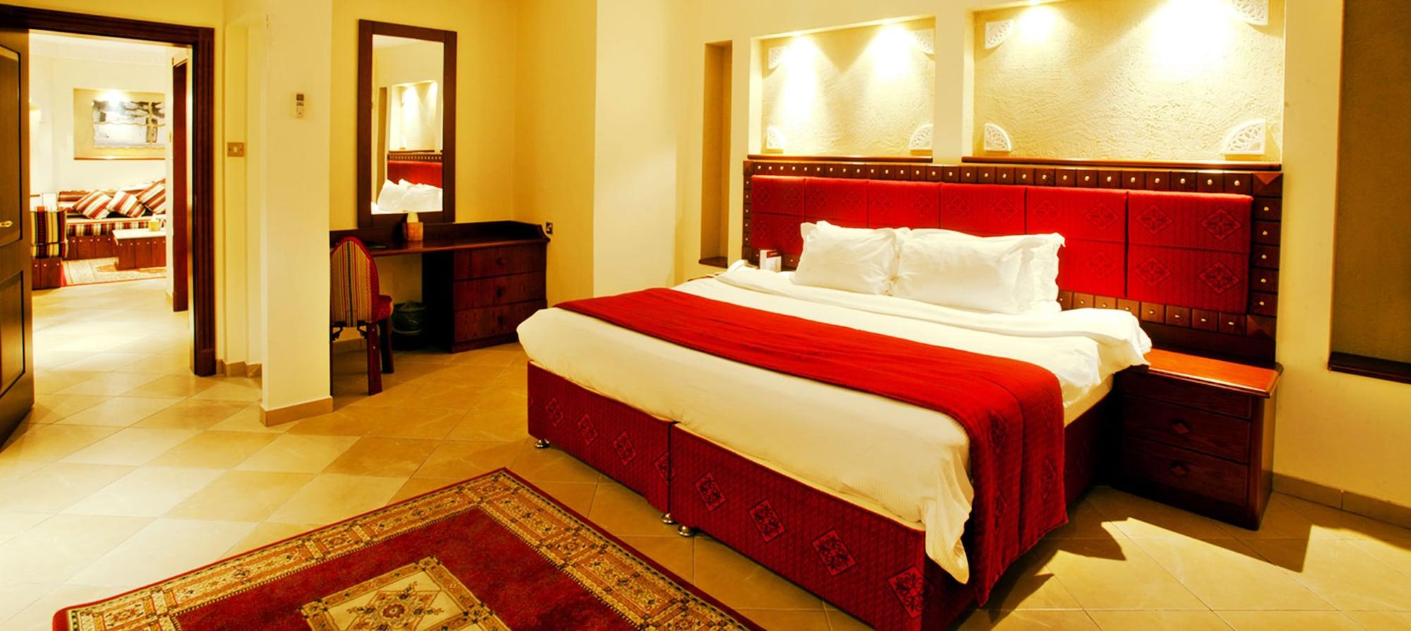 Aparthotel Al Liwan 4*